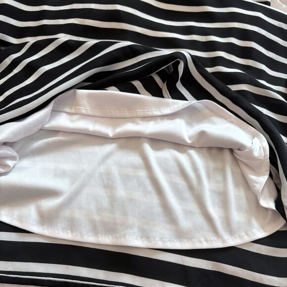 Express Chic Black & White Lightweight Striped-Down Dress - Picture 6 of 8